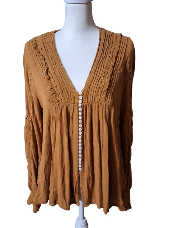 Free People Tops - Free People small boho festival hippie top button front oversized flowy crochet